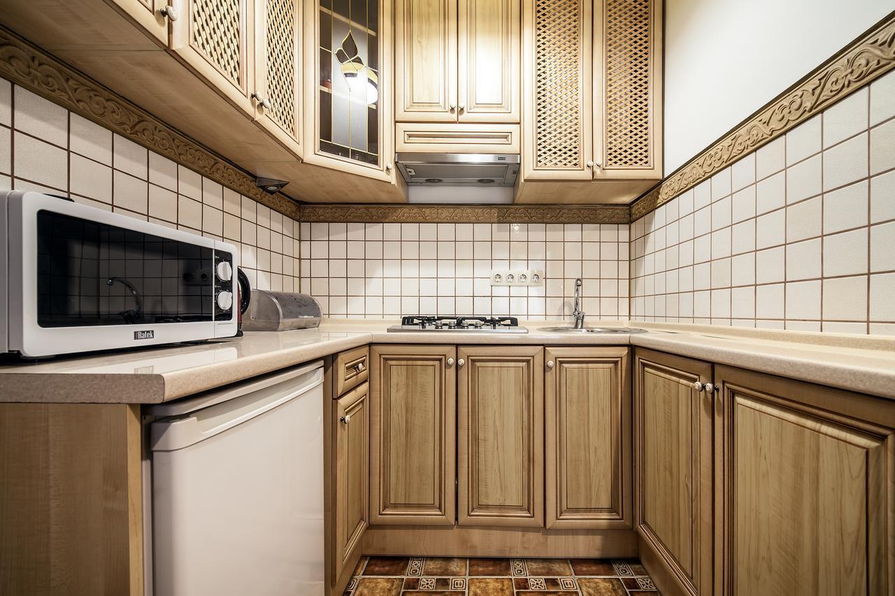 Vip Castle Apartmens Lviv Eksteriør billede